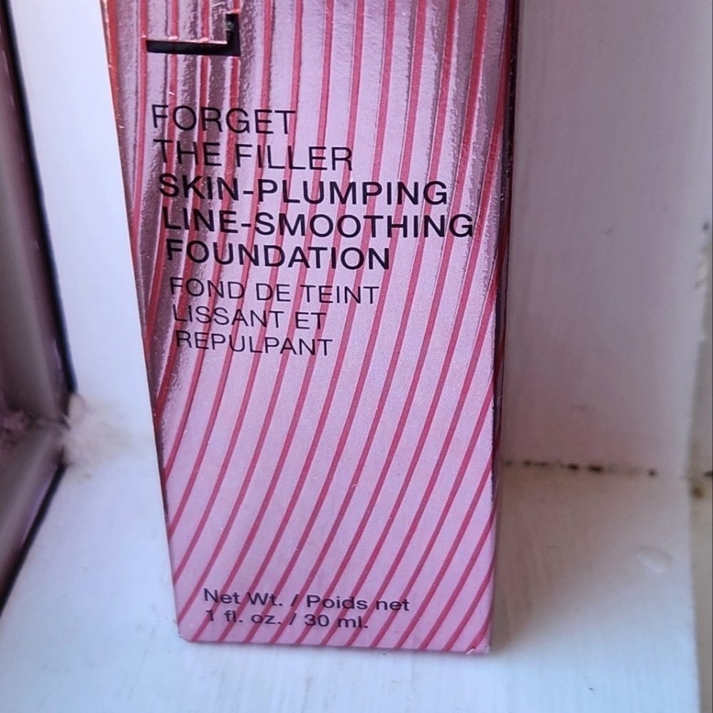 NIB LAWLESS FORGET THE FILLER SKIN PLUMPING LINE SMOOTHING FOUNDATION T17 - Picture 10 of 15